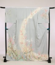撮影のみレンタル　16.500円 撮影＆お出かけレンタル　33.000円 共に着付け費用込み